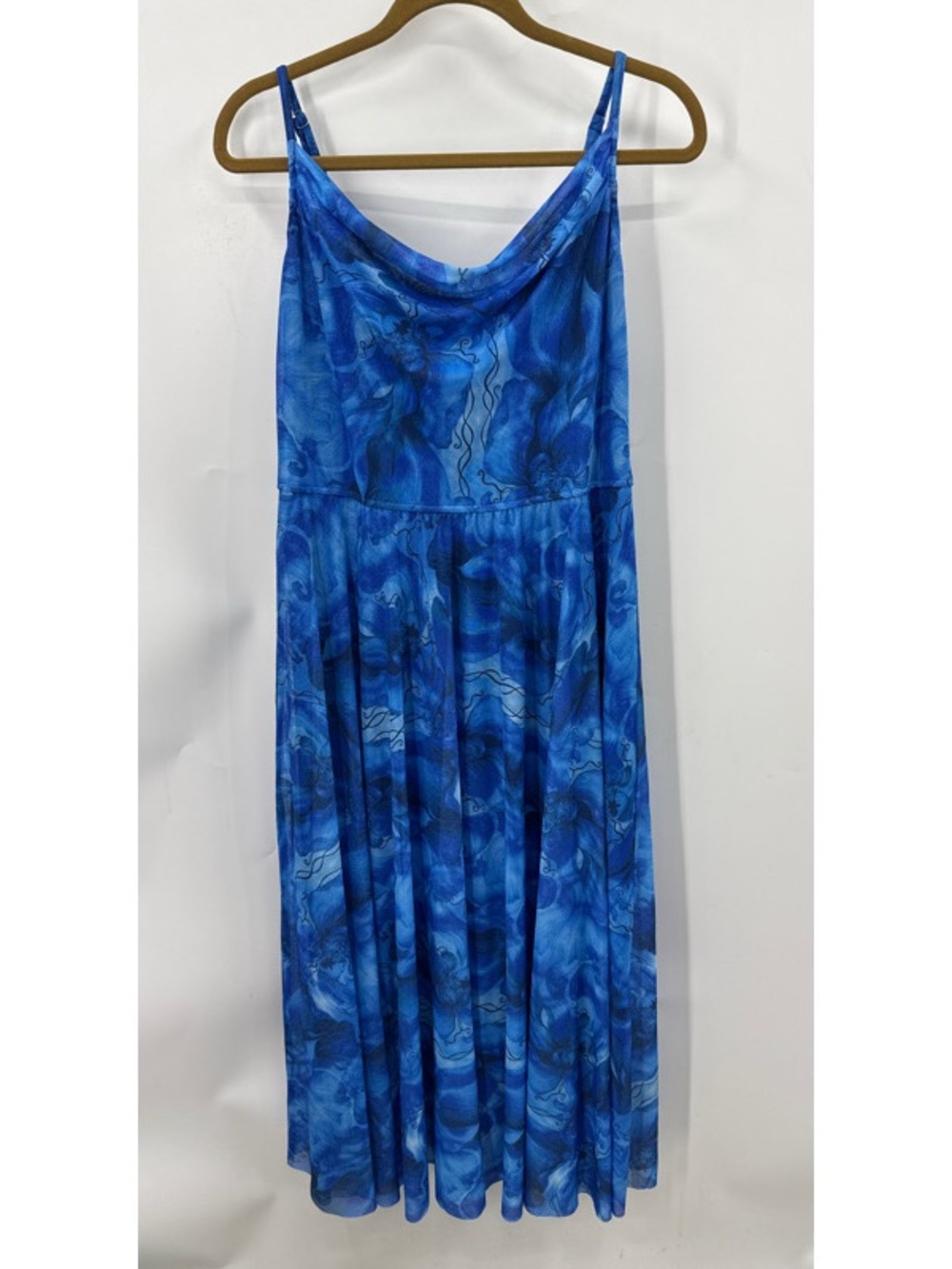BTFBM Summer Floral Maxi Dress floral print and elegant spaghetti straps XL NWT - Picture 3 of 14
